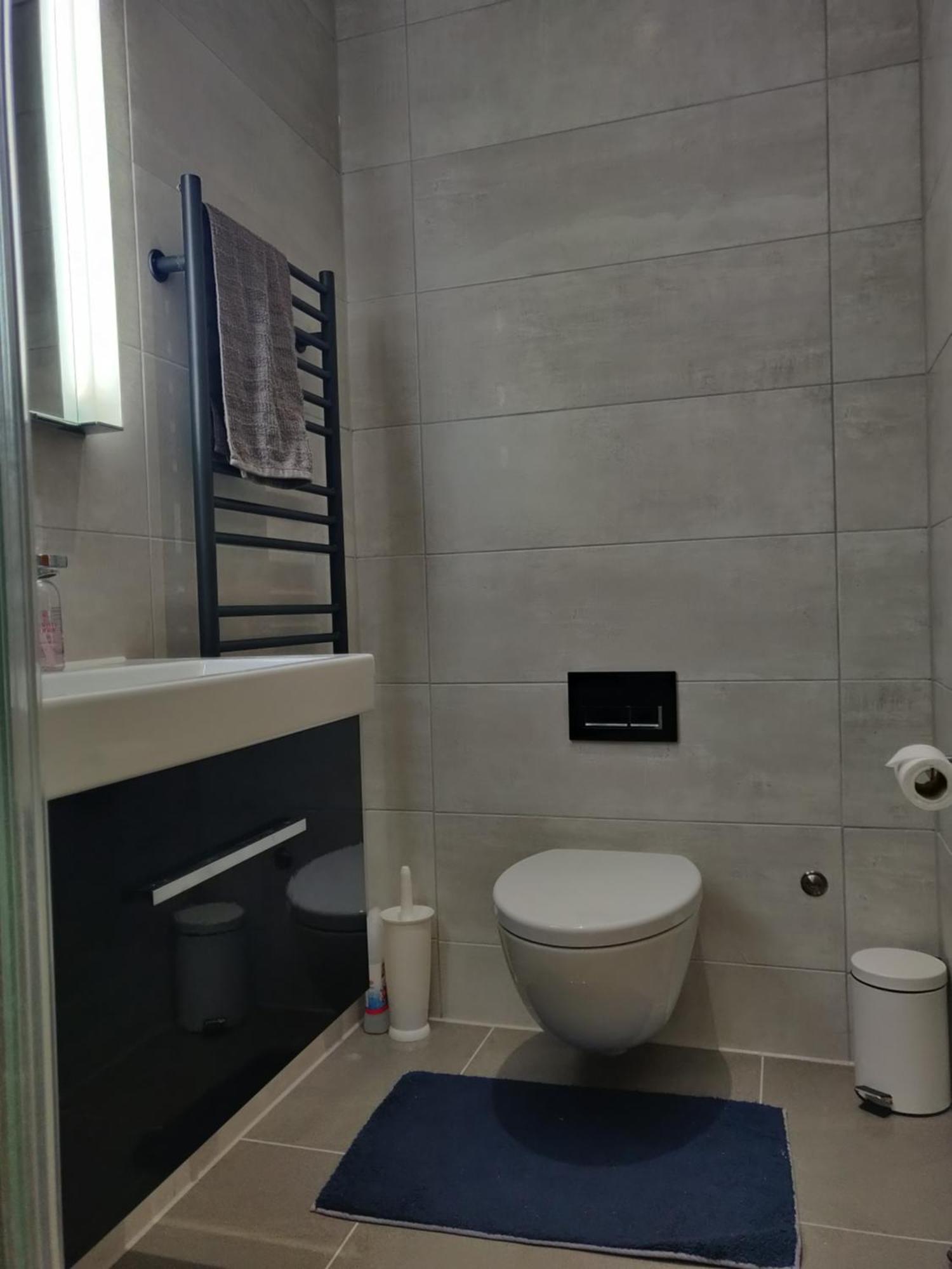 Allen Ridge Hythe  Phòng bức ảnh